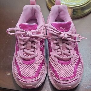 Puma Kids Sneakers in Pink Shades